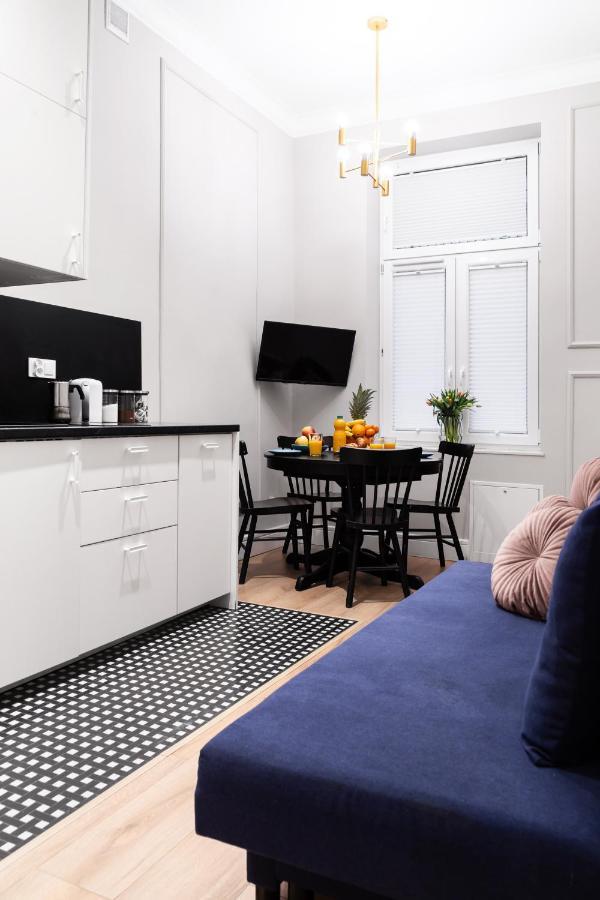Househost Apartment: Bonerowska 5/15 Krakow