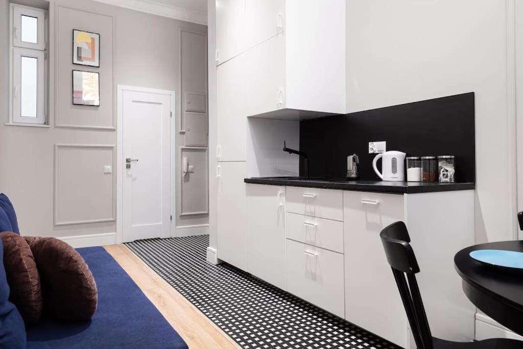Apartment Househost Apartment: Bonerowska 5/15 *